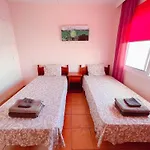 1br In Americas, Walk To And Fun, La103 Apartment