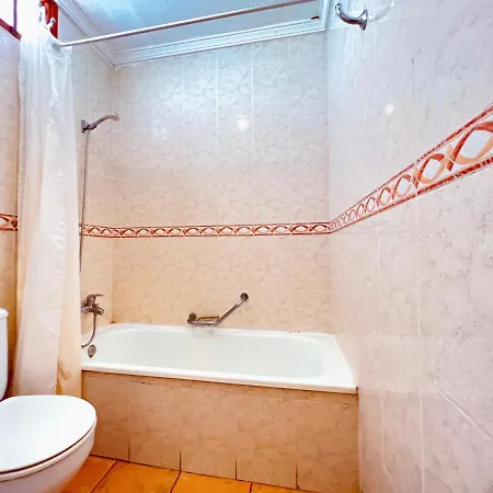 1br In Americas, Walk To And Fun, La103 Apartment *
