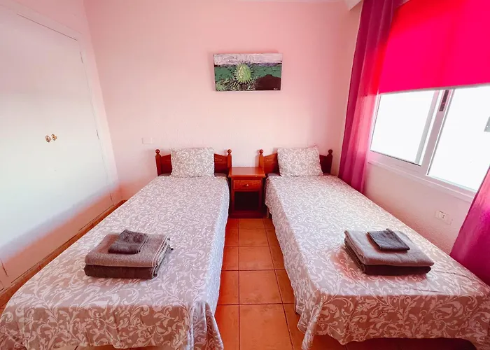 1br In Americas, Walk To And Fun, La103 Apartman